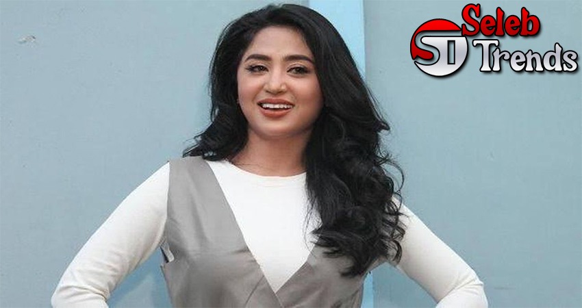 Tips Menjaga Rambut Ala Dewi Perssik