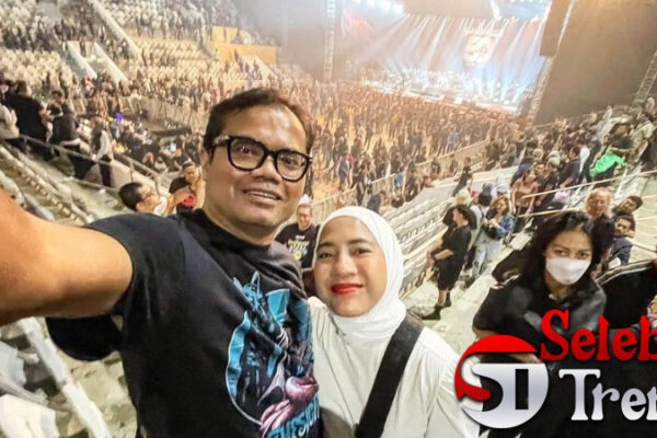 Soleh Solihun: di Konser Guns N' Roses Bersama Sang Istri